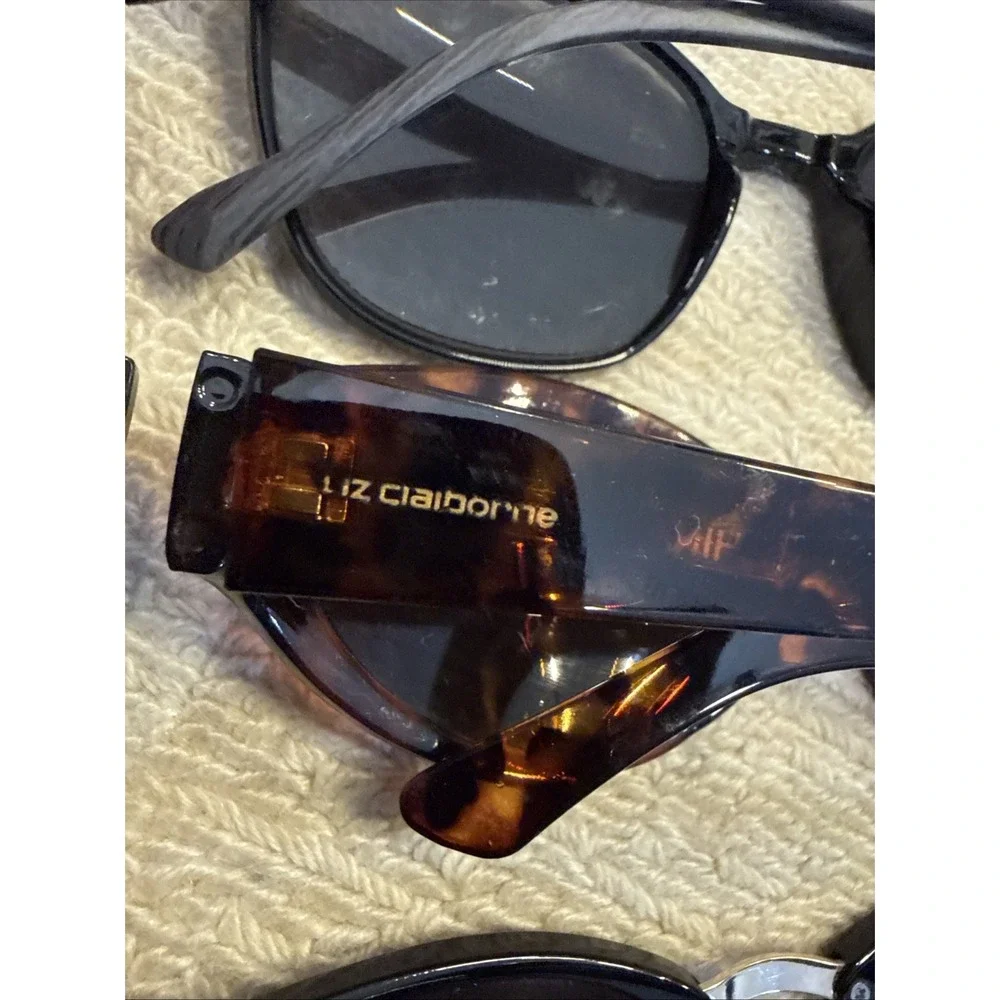 9 prs Cat Eye & Aviators sunglasses:Joe Boxer,Cariblue,Loft,Claiborne,LaDeesse+